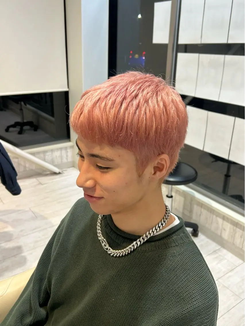 ショート カラー メンズ メンズブリーチ ブリーチ ピンクカラー カット ヘアカラー 大長 広菜のヘアスタイル