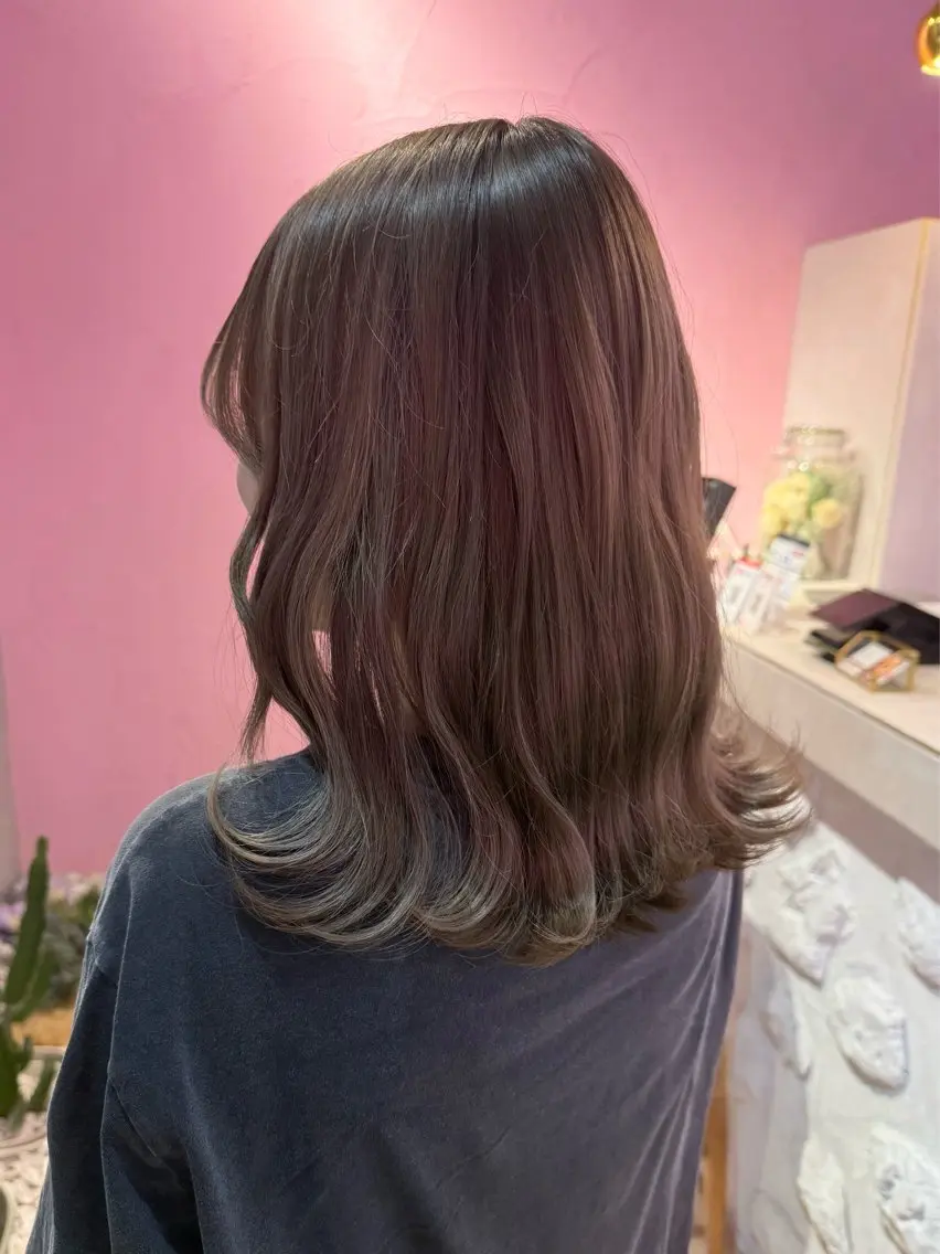 カラー カラーモデル 募集🤍ྀི麗央のヘアスタイル