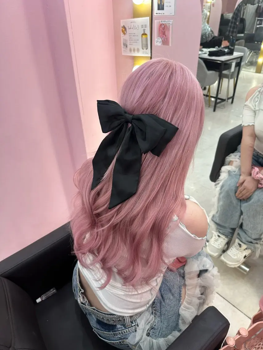 ロング カラー 地雷系  ピンク 🩷MOKAのヘアスタイル