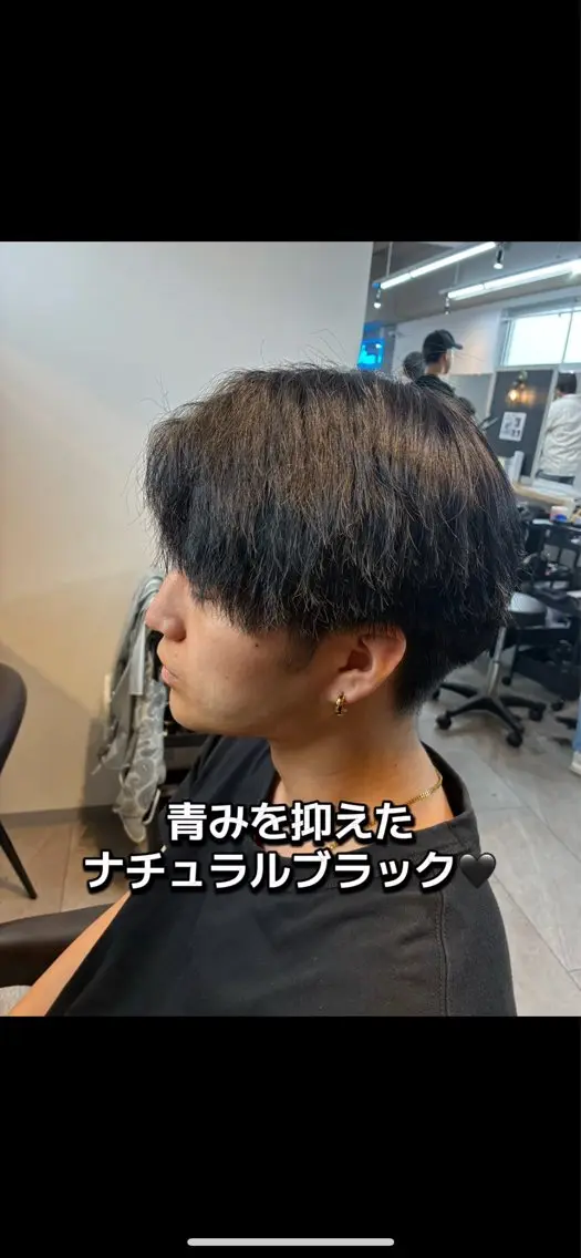 ショート カラー メンズ メンズ就活ヘア 黒髪 ナチュラルブラック ヘアカラー ヘッドスパ 🦖櫂斗🦖／ 大宮／透明感カラーのヘアスタイル
