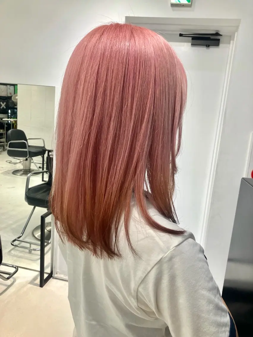 セミロング カラー ベージュカラー ピンクカラー ピンクベージュ カット ヘアカラー トリートメント ryuei /原宿のヘアスタイル