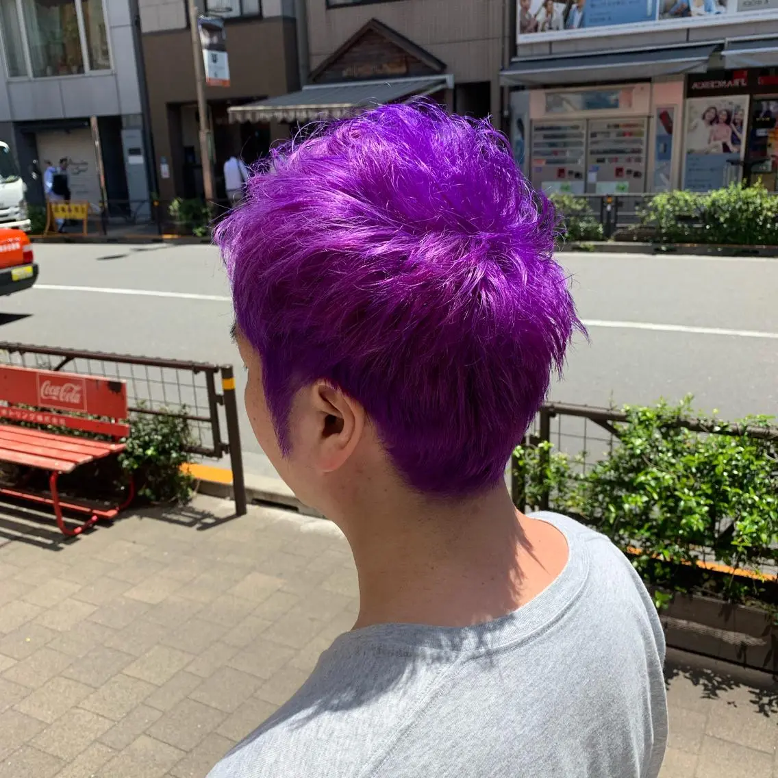 ショート メンズ メンズブリーチ パープルカラー 二狼 (じろう)のヘアスタイル