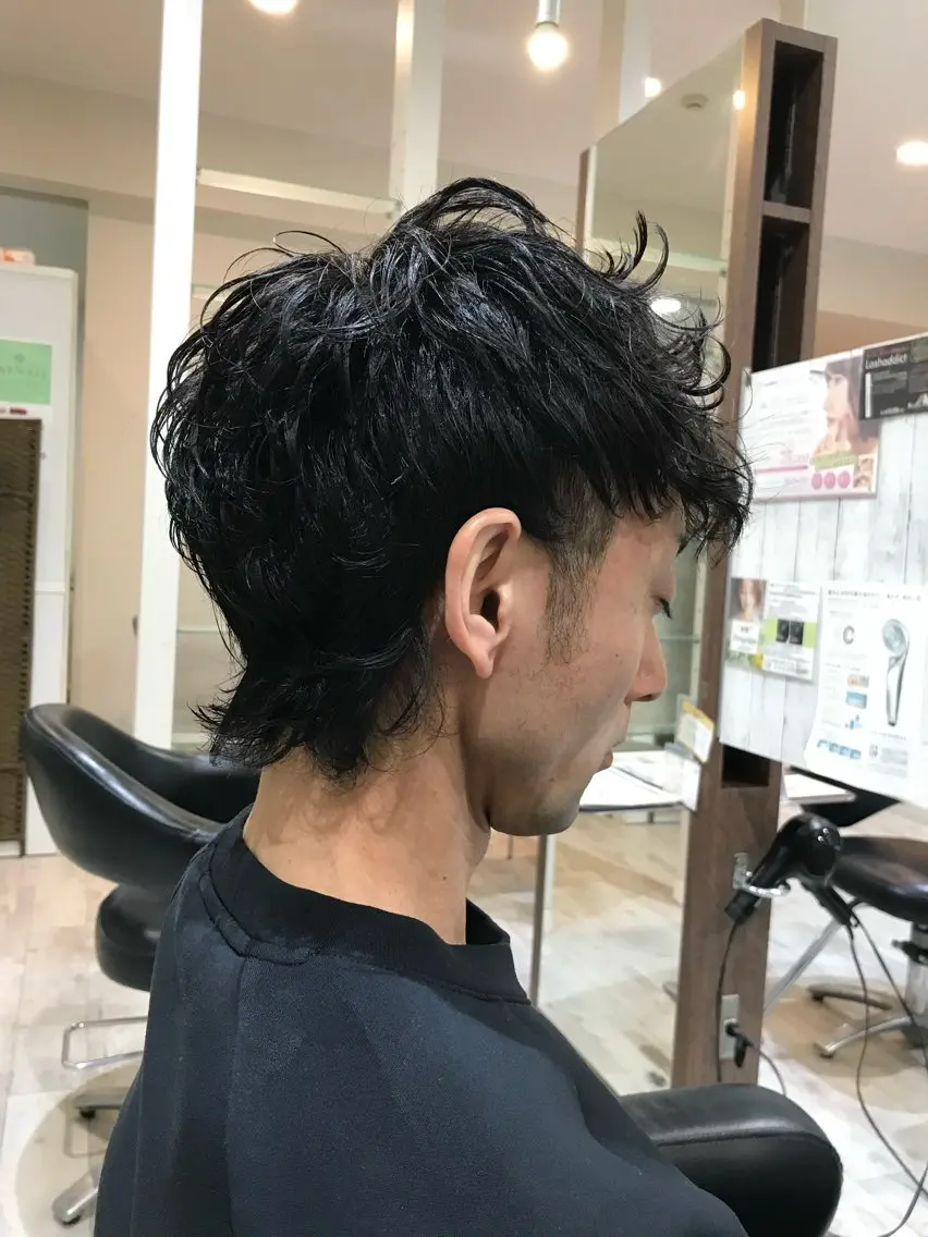 パーマ メンズ メンズパーマ メンズウルフカット ウルフカット スパイラルパーマ カット 青山 祐一朗のヘアスタイル