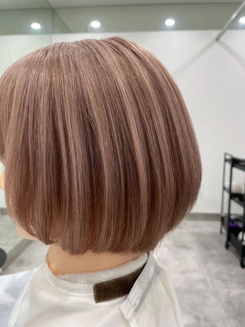 ショート ヘアカラー ⭐トレンドカット&カ ラーCocoro🪿のヘアスタイル