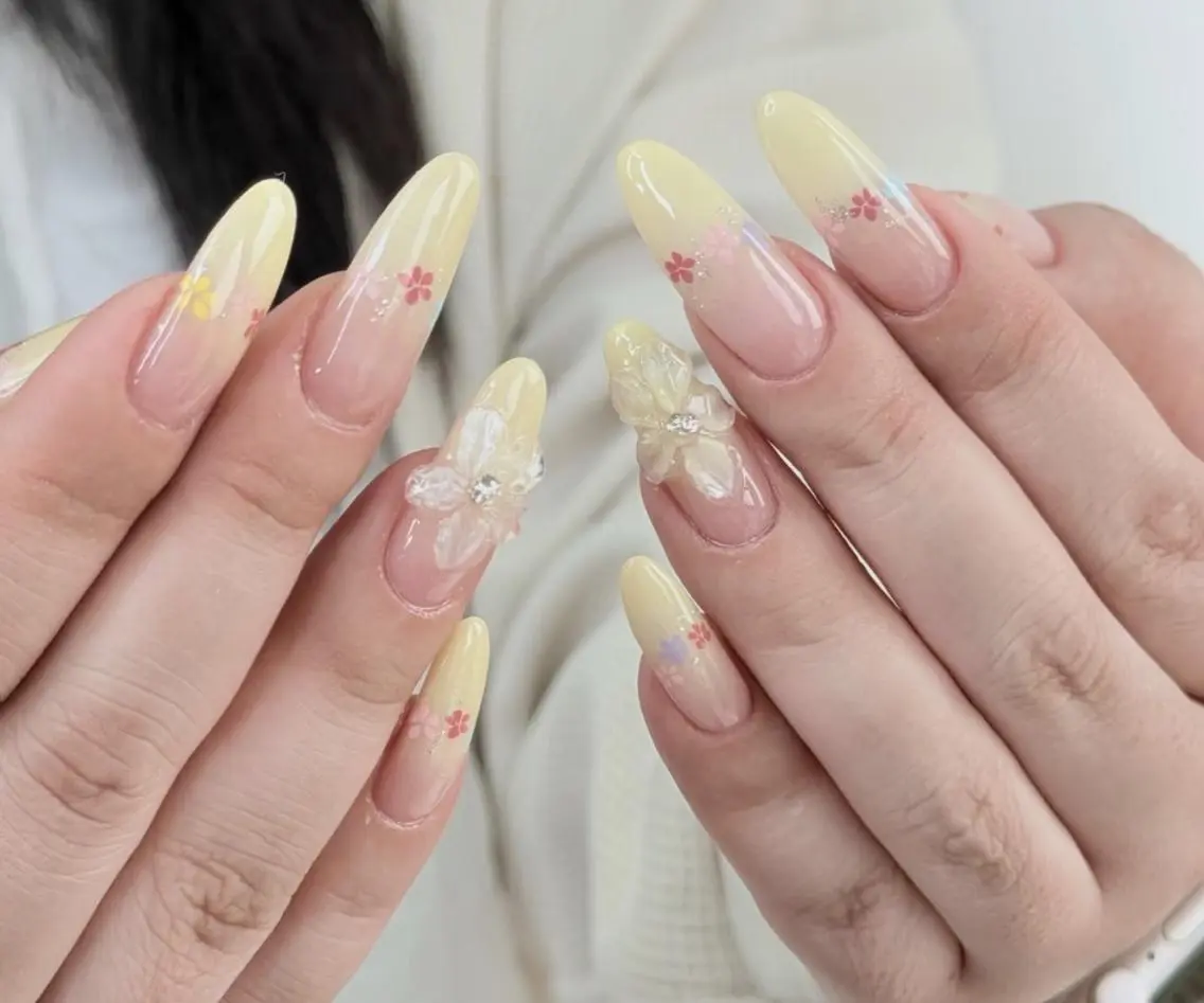 ネイル ハンドネイル 🎀 Ayaka_nailのネイルデザイン