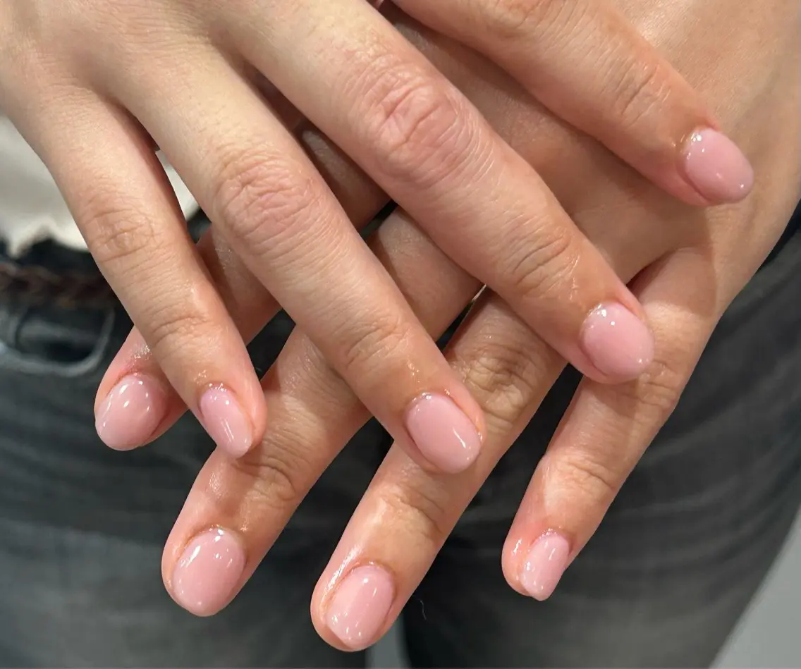 ハンドネイル🍒*゜ミニモ限定ワンカラー《オフあり》モデル様募集中🌟の写真