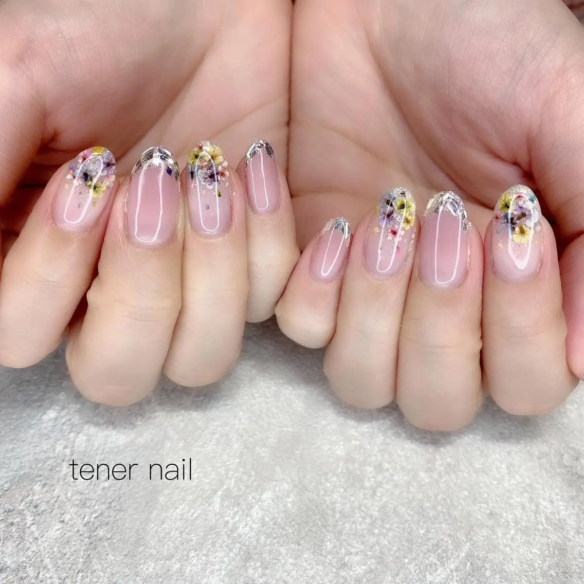 ネイル フラワーネイル フレンチネイル ガラスフレンチ グラデーション テネルネイル tener nailのネイルデザイン