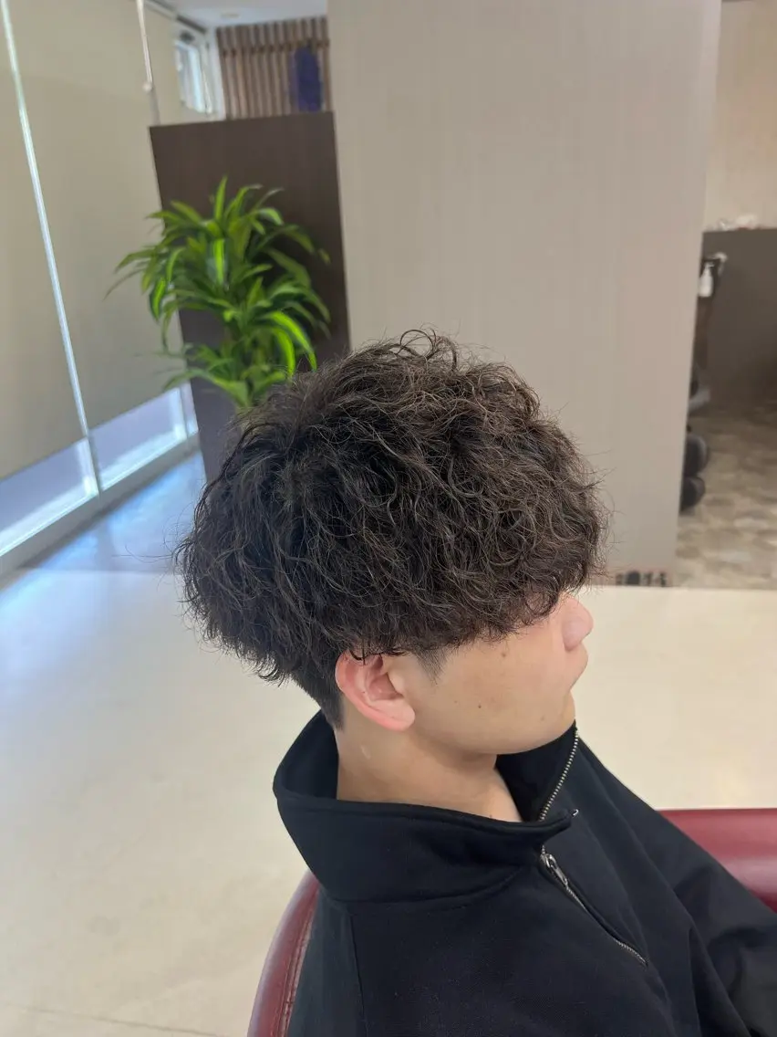 ショート パーマ メンズ メンズパーマ 波巻きパーマ KEN 🌟のヘアスタイル