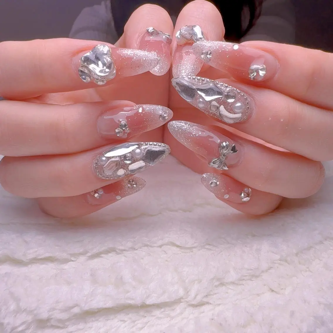 ネイル キラキラネイル 韓国ネイル オフィスネイル ハンドネイル ハンドケア For U nail スカルプ専門店のネイルデザイン