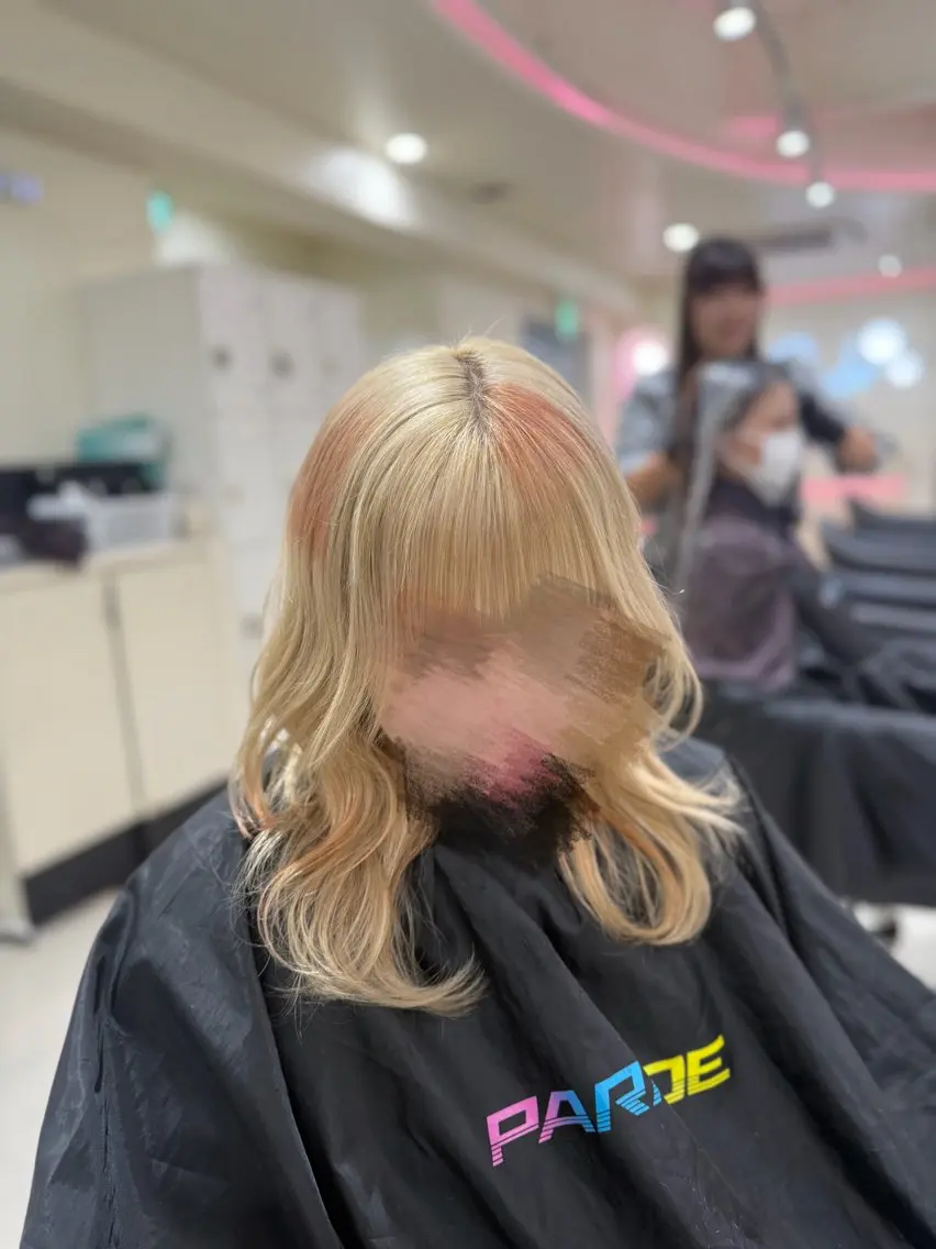 ミディアム カラー ヘアアレンジ ヘアカラー 🌈くれは🎨デザイ ン🌟ダメージレスのヘアスタイル