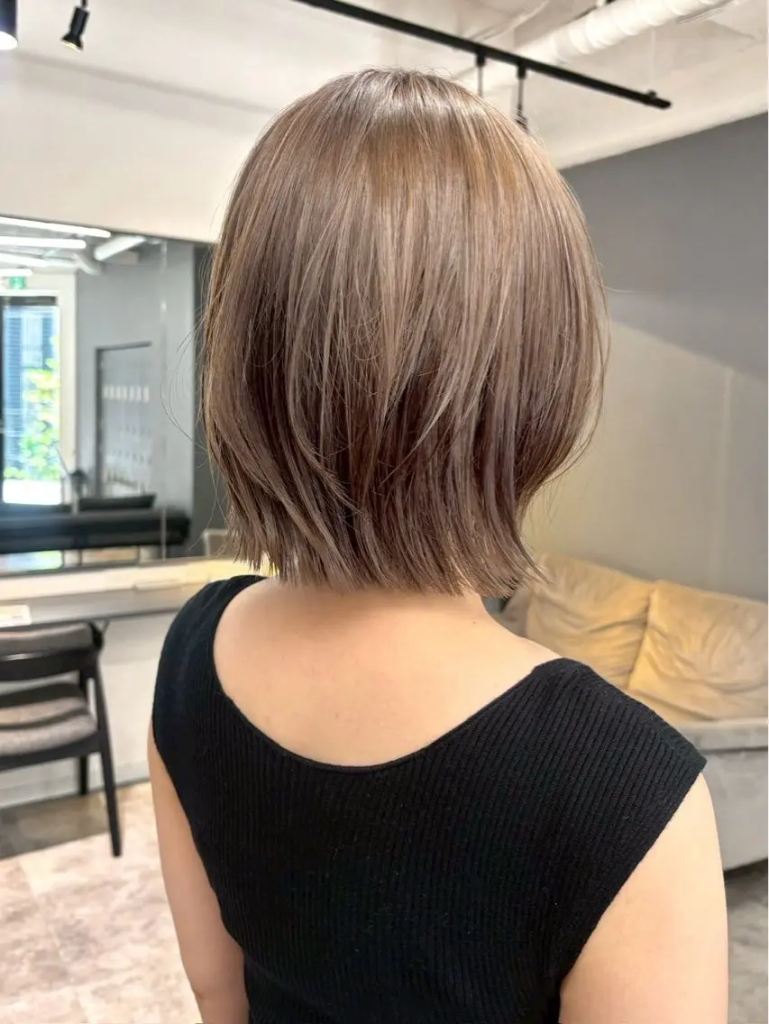 カラー 真下 瑞歩のヘアスタイル