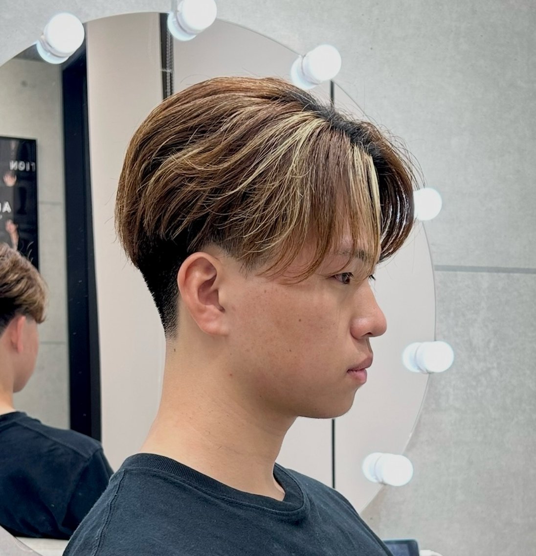 ショート カラー パーマ メンズ カット ヘアカラー 岩城 滉成のヘアスタイル