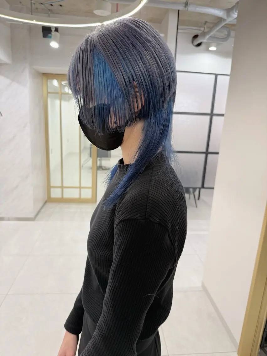 ミディアム TAIRA横浜ウルフ 🐺デザインカラーのヘアスタイル