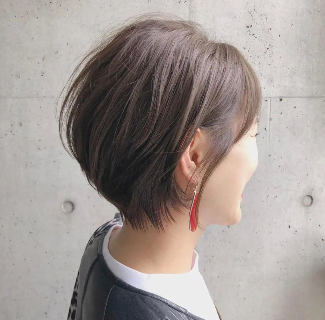 ショート ブリーチソムリエ認定 梅田茶屋町Eir辻のヘアスタイル