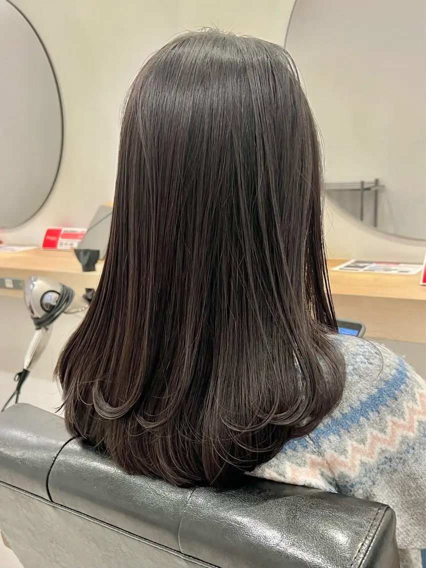 ロング 福井 茉菜美のヘアスタイル