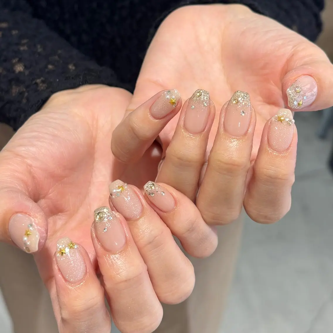 ネイル ゴールド 持ち込み ニュアンスネイル モデル様募集中♡ Kokomi🍮のネイルデザイン