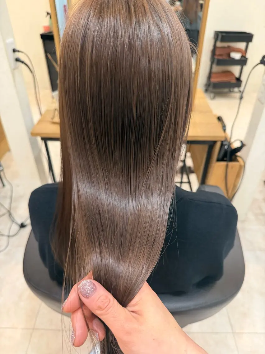 ロング カラー ヘアカラー 【透け感カラー】 沖田航祐のヘアスタイル