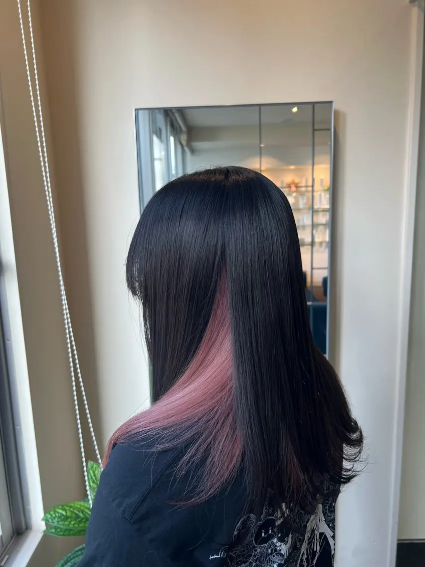 セミロング ヘアカラー 高田 羊真のヘアスタイル