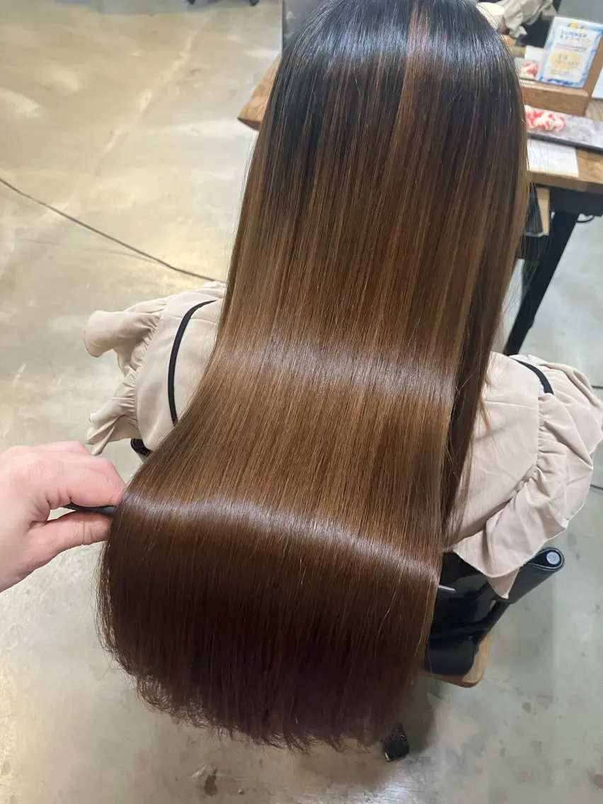 【まとまるツヤ髪】髪質改善ストレート✨の写真