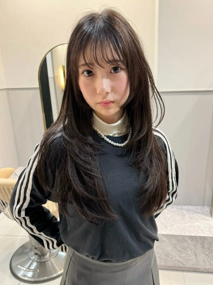 ロング 顔周りカット 韓国風ヘア レイヤーカット 小顔カット 肥田野裕人|レイヤー |シールエクステのヘアスタイル
