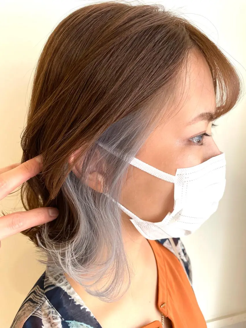 イヤリングカラー(ブリーチ込み)(2回目まで使用可)の写真