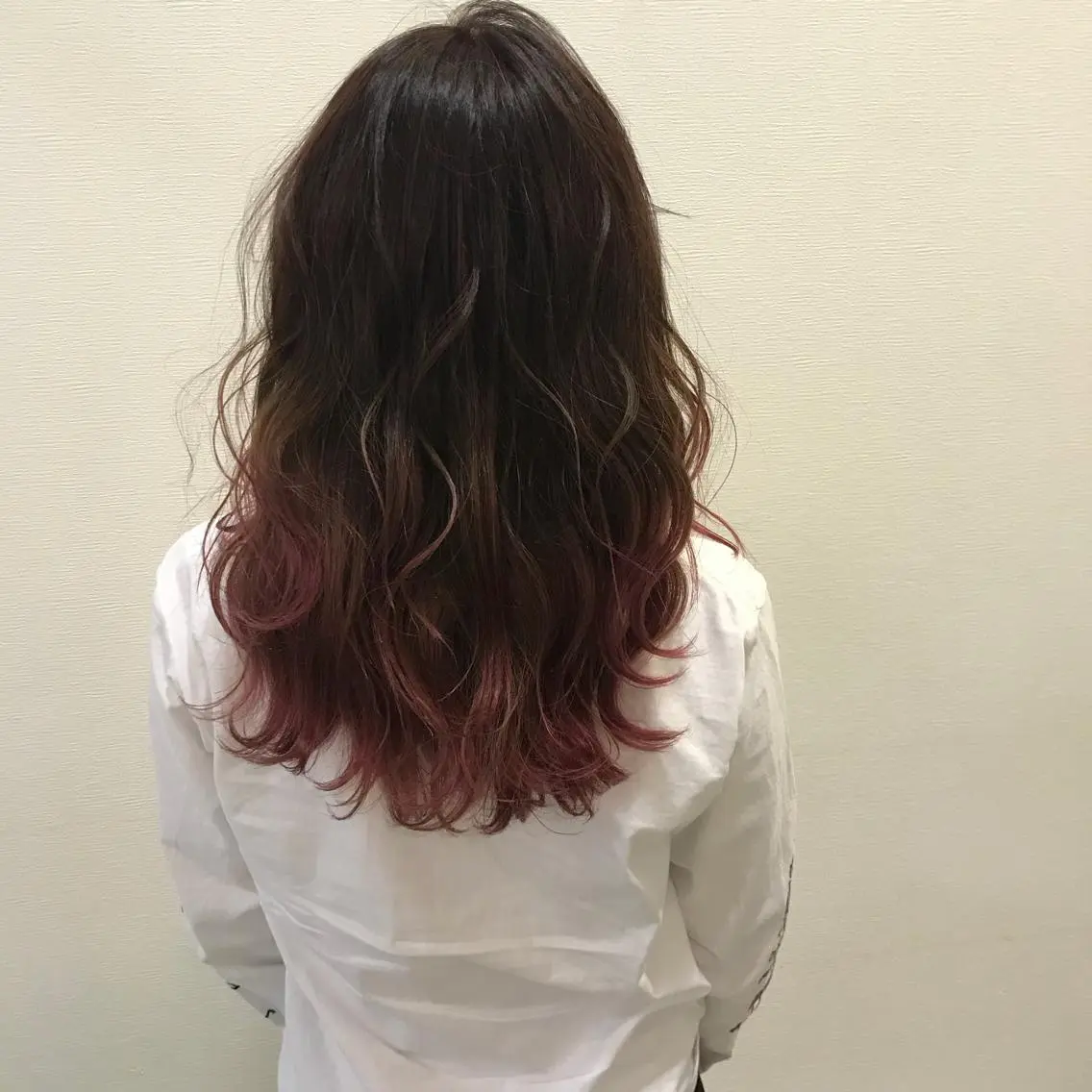 セミロング カラー ヘアカラー トリートメント 畑中康志 美髪矯正/ハイトーンのヘアスタイル