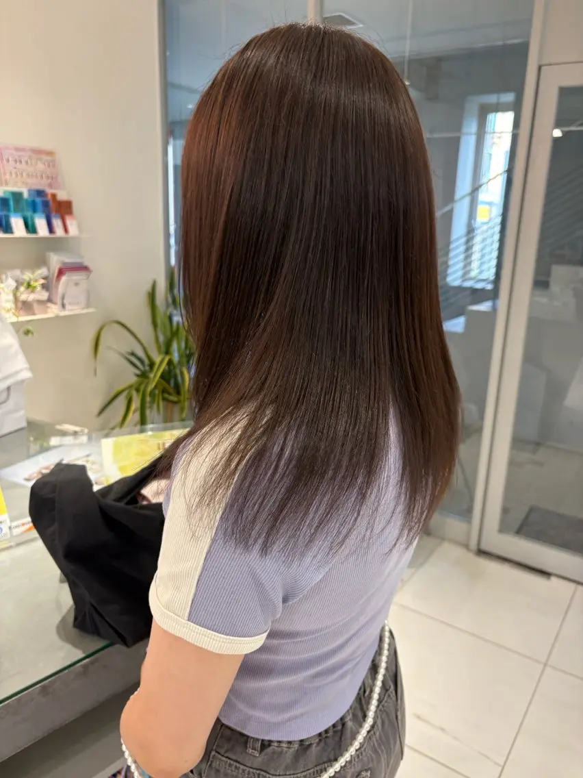 カラー 林 彩音のヘアスタイル