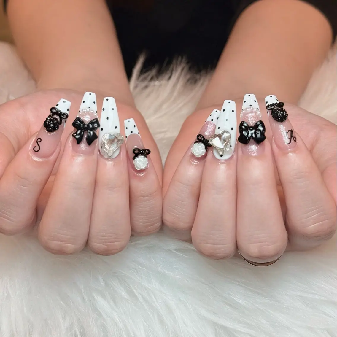 ネイル チークネイル ドット フレンチネイル グラデーション ハート ハンドネイル ハンドケア Nihonthy Nail 新宿のネイルデザイン