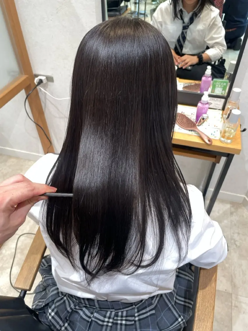 ロング パーマ カット 縮毛矯正 トリートメント 似合わせ レイヤー須川のヘアスタイル