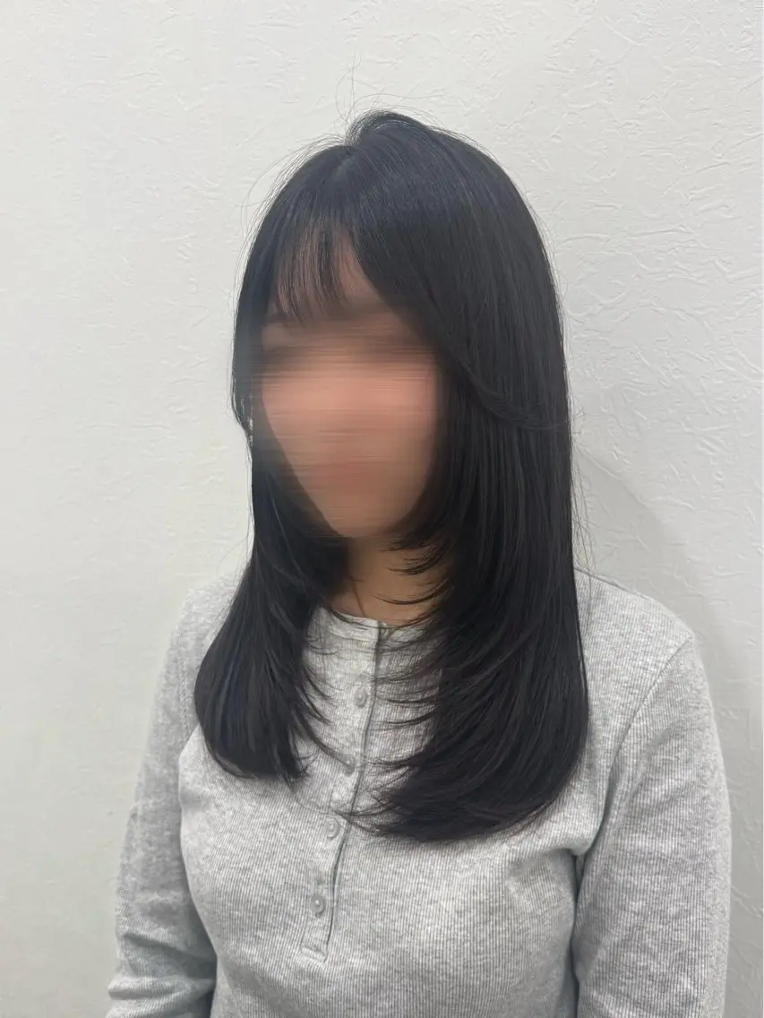 セミロング レイヤーカット カット トリートメント 💎縮毛矯正/透明感 カラー💎椎葉みひろのヘアスタイル