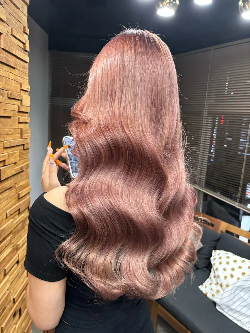 ロング カラー ベージュカラー ピンクカラー 横浜/エクステ特化× 艶カラー/あいかのヘアスタイル