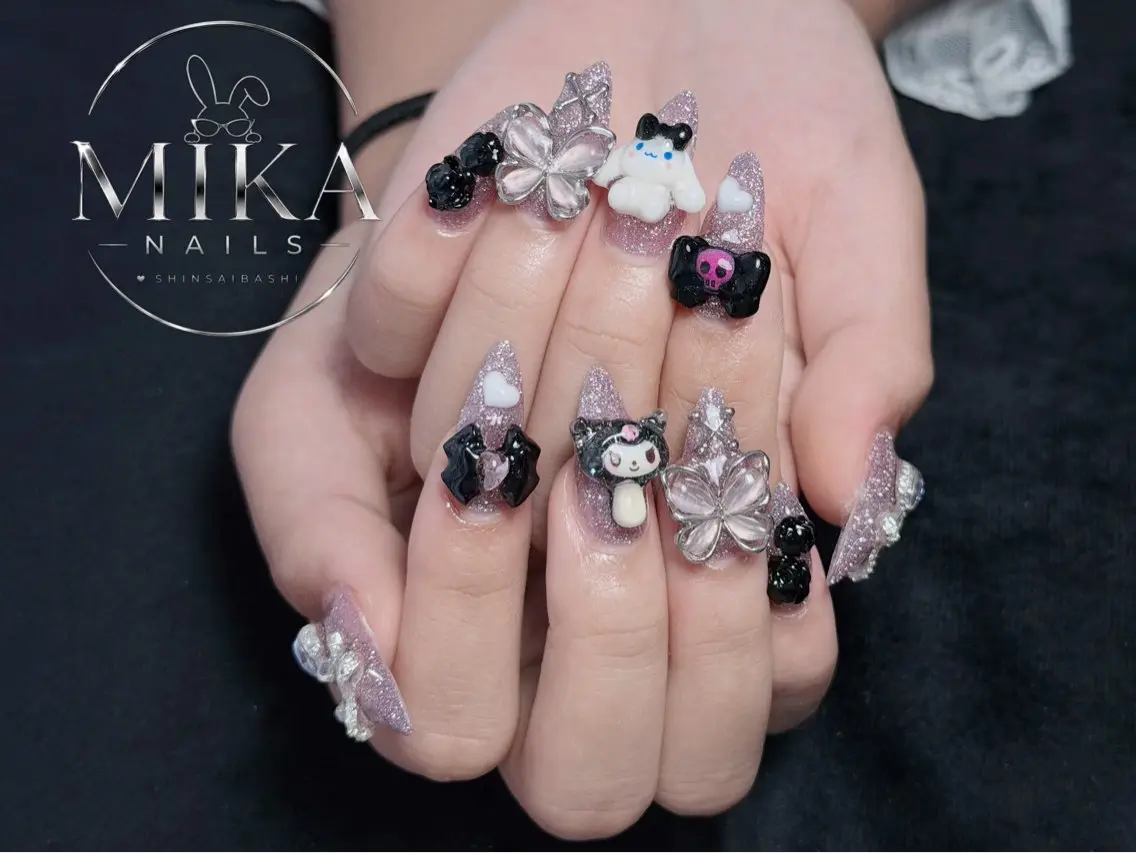 ネイル アートネイル チークネイル ドット フットネイル フレンチネイル ハンドネイル 🌱Rina🎀 Mikaのネイルデザイン