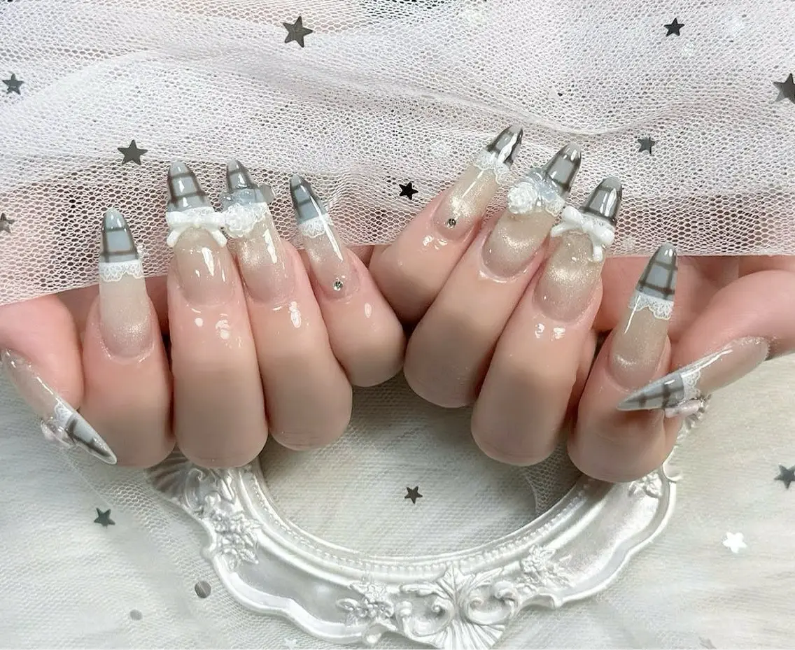ネイル HIN NAILのネイルデザイン