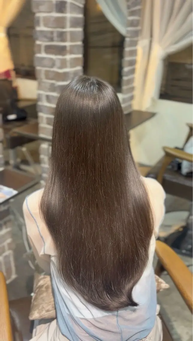 ロング カット ヘアカラー トリートメント 縮毛矯正/暖色系 /徳田真緒のヘアスタイル