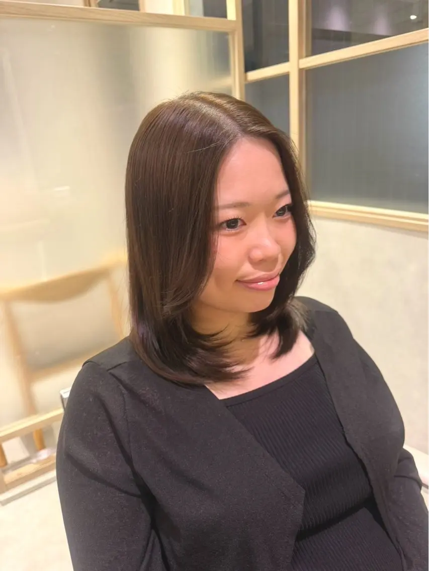 ミディアム カラー アッシュ アッシュブラウン ブラウンカラー 透明感カラー 顔まわりレイヤー カット ヘアカラー トリートメント 低ダメージ施術/ 🐮牛木 史裕🐮のヘアスタイル