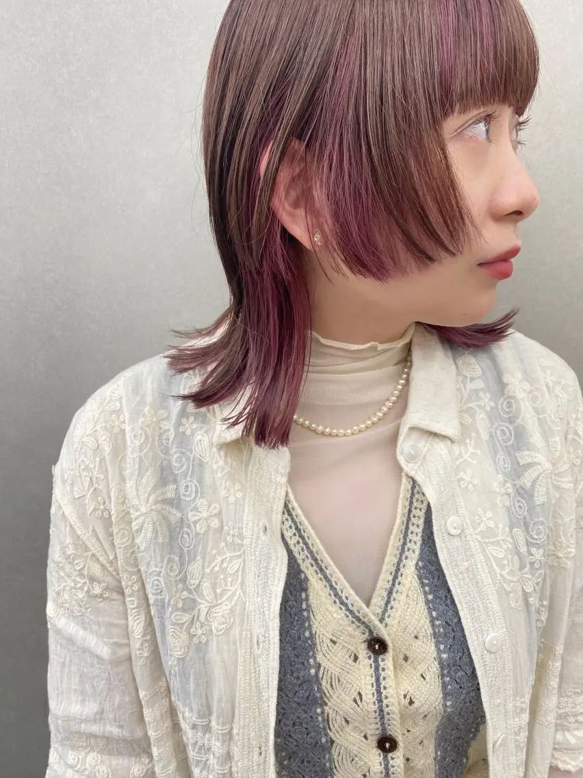 ミディアム カラー ブリーチ ダブルカラー インナーカラー レイヤーカット ウルフカット -福岡博多筑紫口- 大津成美のヘアスタイル