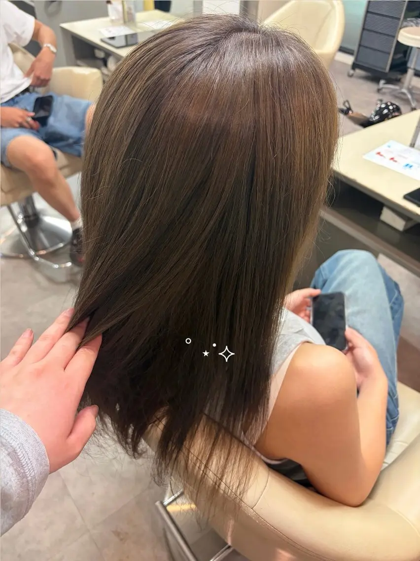 セミロング カラー ベージュカラー ダブルカラー 【SiLO】 nanamiのヘアスタイル