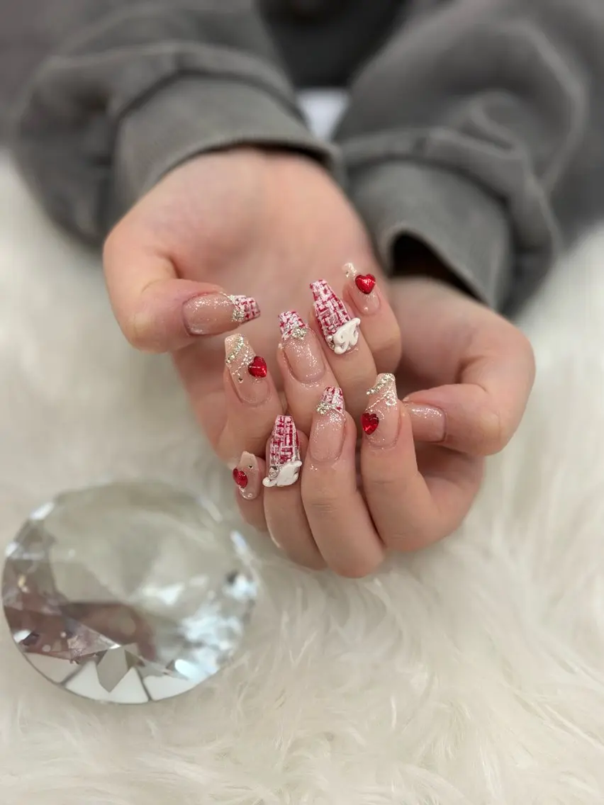 ネイル 赤色 ツイードネイル 🎀ナナミ/渋谷 /ガーリー🎀のネイルデザイン