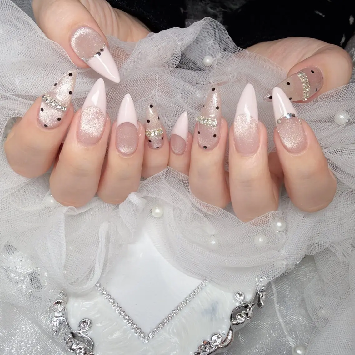 ネイル ハンドネイル CARAT/ Rinaのネイルデザイン