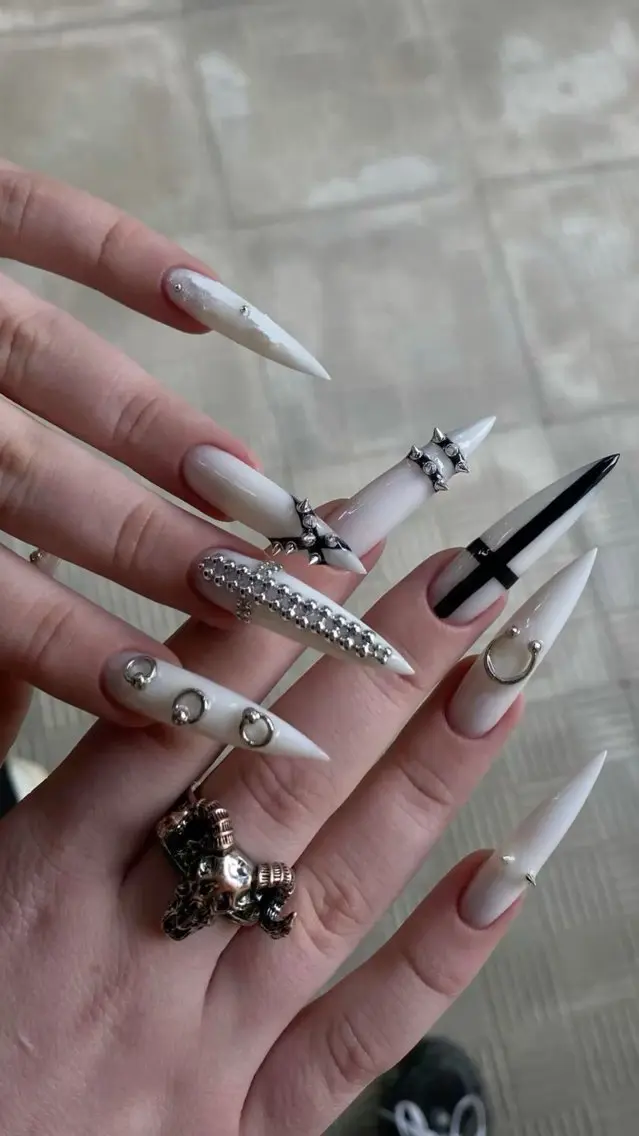 ネイル ハンドネイル HAPPI NAIL CALINのネイルデザイン