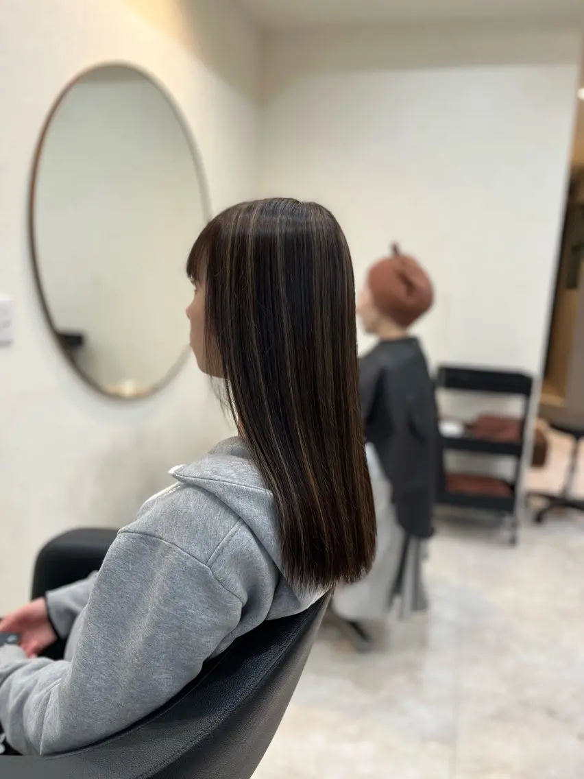 セミロング ヘアカラー トリートメント 仁和山 健汰のヘアスタイル