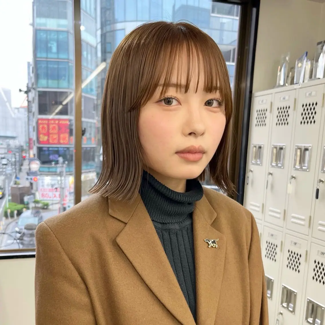 ショート カラー ベージュカラー ブリーチ ブリーチなしカラー オリーブベージュ ボブ 初めてのショート お任せください✂️のヘアスタイル