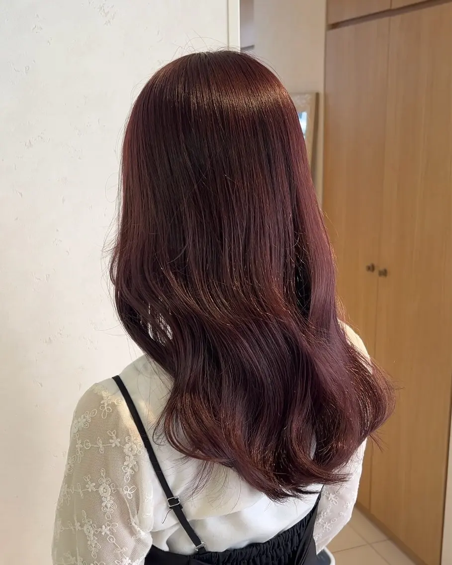 セミロング カラー 透明感カラー イルミナカラー レッドカラー 透明感カラー/ レイヤー /ソラのヘアスタイル