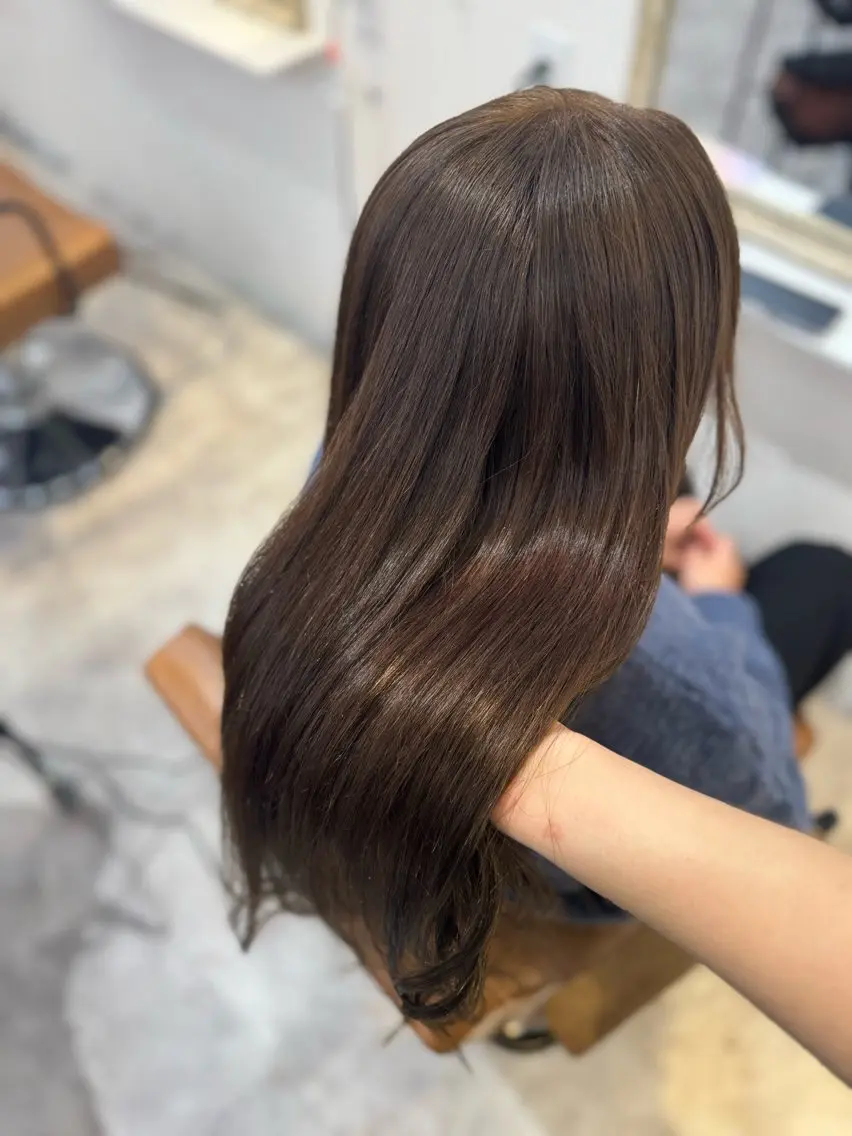 ロング カラー ベージュカラー ブリーチ ブラウンカラー 透明感カラー ダブルカラー 赤み無し柔らかカラー 【梅田】madokaのヘアスタイル