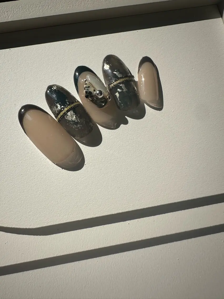 ネイル nailroom Anmie.のネイルデザイン