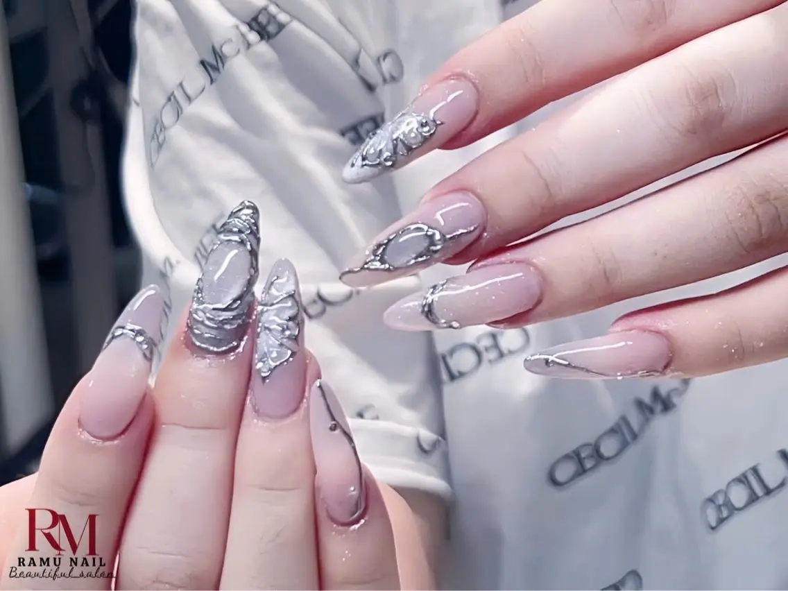 ネイル キラキラネイル マグネットネイル ミラーネイル ピンク 夏ネイル ハンドネイル RAMU Nail 恵比寿店のネイルデザイン