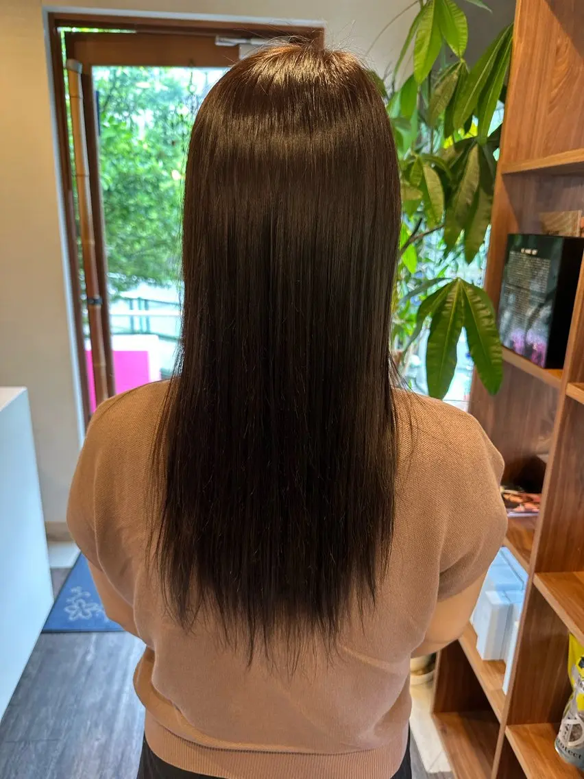ロング カラー グラデーションカラー ヘアカラー 安達 望のヘアスタイル