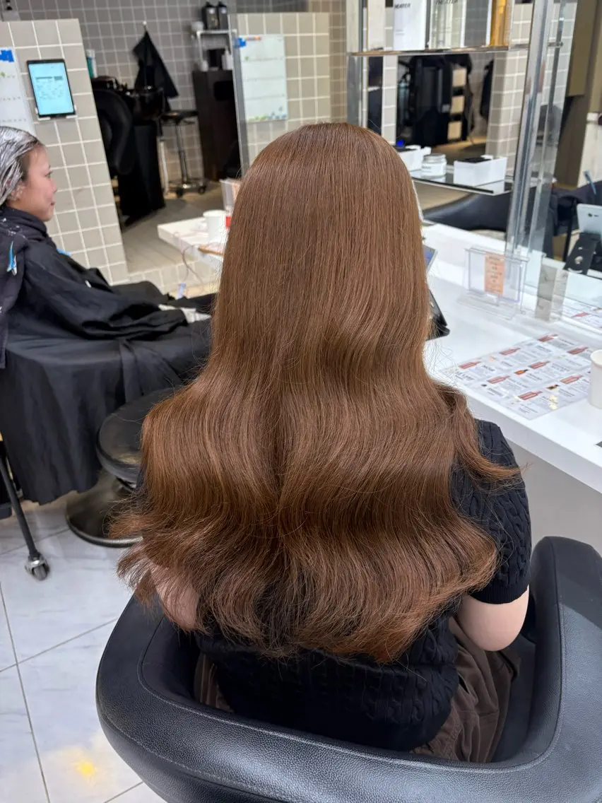 ロング カット ヘアカラー 🩵寒色/ベージュ レイヤーカット🤎のヘアスタイル