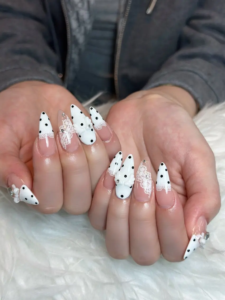 ネイル オーロラネイル ボルドー ブラウン 氷ネイル・うるうるネイル キラキラネイル ハンドネイル Julli NailStudioのネイルデザイン