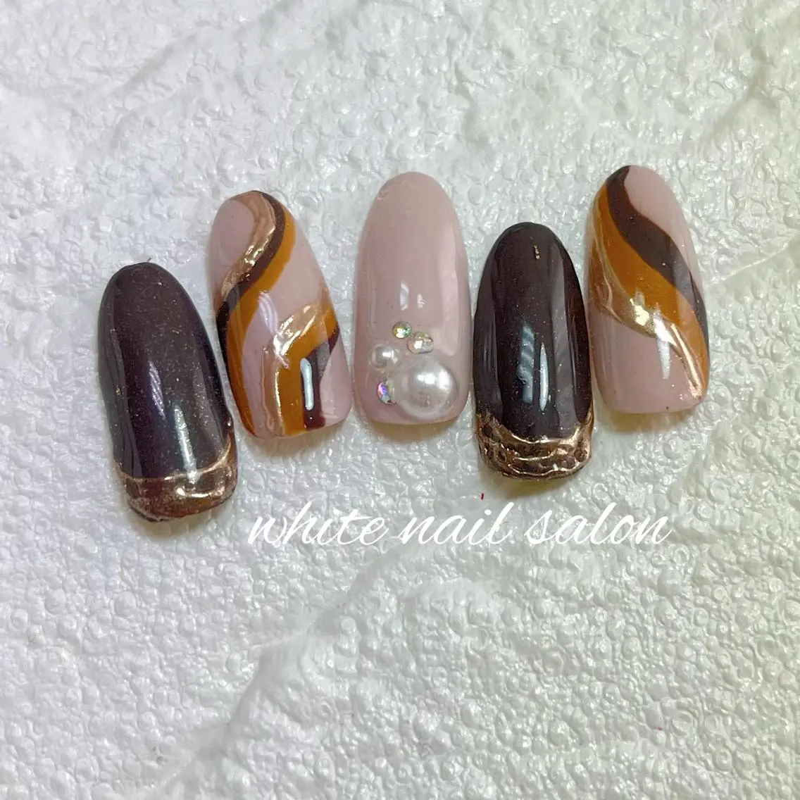 ネイル フットネイル ジェルネイル ハードジェル ラメ(グリッター) 持ち込み ハンドネイル white nail salonのネイルデザイン